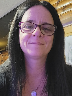 Hajnalka, 44 �ves t�rskeres� n�, Monor