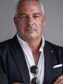 J�zsef, 59 �ves t�rskeres� f�rfi, Budapest