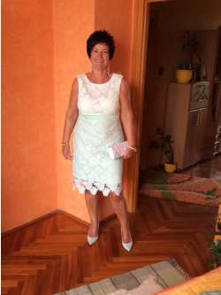 Juci, 63 �ves t�rskeres� n�, �zd