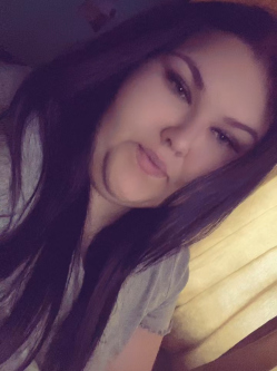 Anett, 19 �ves t�rskeres� n�, Putnok