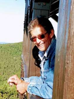 Albert, 61 �ves t�rskeres� f�rfi, Tardona