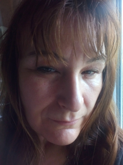 Katalin, 49 �ves t�rskeres� n�, Dunaf�ldv�r