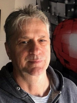 Csaba, 59 �ves t�rskeres� f�rfi, Eger