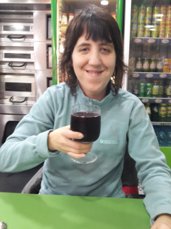 Lilla, 38 �ves t�rskeres� n�, Lincolnshire, North Lincolnshiret �s North East Lincolnshiret bele�rtve