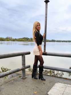 48 �ves budapesti n�