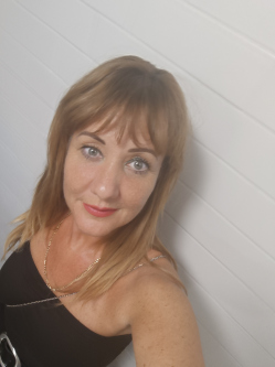 Edit, 47 �ves t�rskeres� n�, Zalaegerszeg