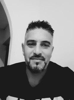 Norbert, 44 �ves t�rskeres� f�rfi, Als�szuha