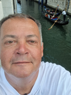 D�niel, 58 �ves t�rskeres� f�rfi, Budapest