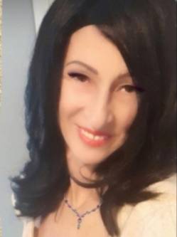 Judit, 64 �ves t�rskeres� n�, �szak-Amerika (USA)