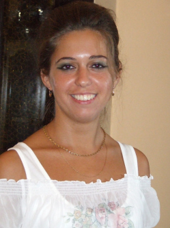 Niki, 32 �ves t�rskeres� n�, Szolnok