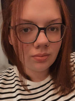 M�nika, 23 �ves t�rskeres� n�, Veszpr�m
