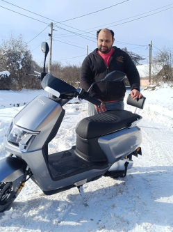Zsolt, 37 �ves t�rskeres� f�rfi, Szakcs