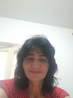 Teri, 49 �ves t�rskeres� n�, Baden-W�rttemberg