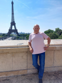 L�szl�, 72 �ves t�rskeres� f�rfi, Balatonfenyves