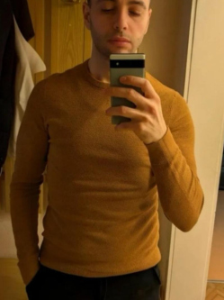 Zolt�n, 26 �ves t�rskeres� f�rfi, Tatab�nya