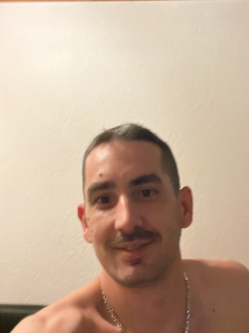 Zsolti, 39 �ves t�rskeres� f�rfi, Eur�pa (egy�b)