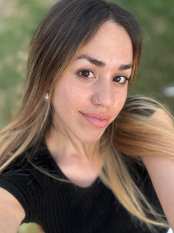 Lara, 21 �ves t�rskeres� n�, Budapest