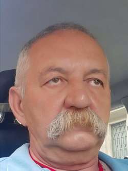 S�ndor, 68 �ves t�rskeres� f�rfi, Isaszeg