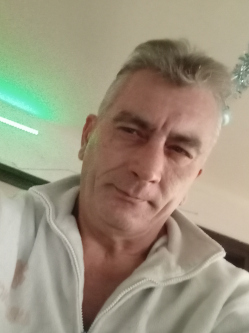 J�zsi, 56 �ves t�rskeres� f�rfi, Zalasz�nt�