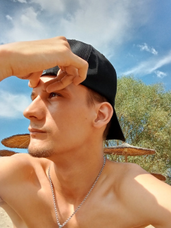 23 �ves budapesti f�rfi