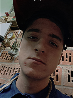 Robi, 21 �ves t�rskeres� f�rfi, J�szszentl�szl�