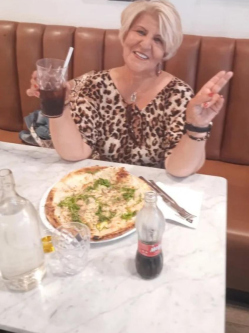 Enik�, 58 �ves t�rskeres� n�, Zalaegerszeg