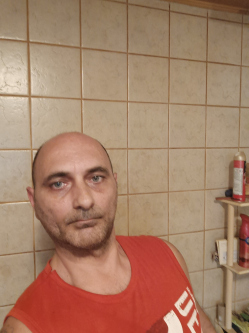Jozsef, 46 �ves t�rskeres� f�rfi, Tapolca