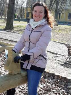 Enik�, 45 �ves t�rskeres� n�, Kolozs