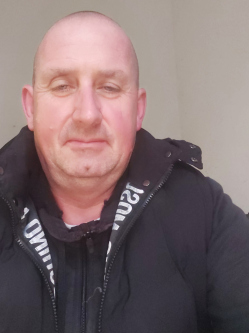 Attila, 49 �ves t�rskeres� f�rfi, Baracska