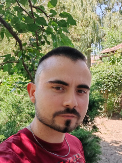 Bence, 26 �ves t�rskeres� f�rfi, Cs�km�