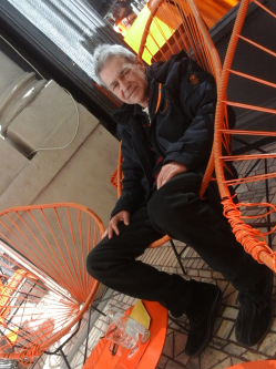 Istv�n, 71 �ves t�rskeres� f�rfi, Budapest