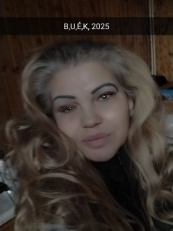 Zsuzska, 58 �ves t�rskeres� n�, Sz�szv�r