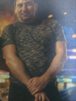 Zsolt, 53 �ves t�rskeres� f�rfi, P�cs