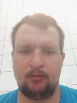 Sanyi, 37 �ves t�rskeres� f�rfi, Magyarg�c