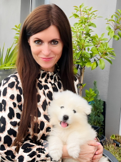 Rebeka, 44 �ves t�rskeres� n�, Budapest