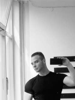 M�t�, 34 �ves t�rskeres� f�rfi, P�cs
