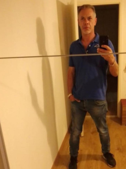 Alex, 55 �ves t�rskeres� f�rfi, Szeged