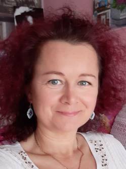 Imola, 53 �ves t�rskeres� n�, Szatm�r