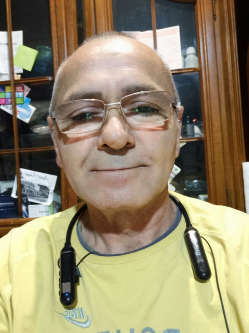 Zozo, 62 �ves t�rskeres� f�rfi, Veszpr�m