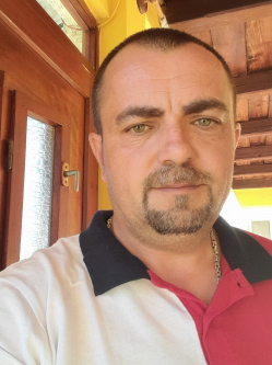 Csaba, 43 �ves t�rskeres� f�rfi, Recsk