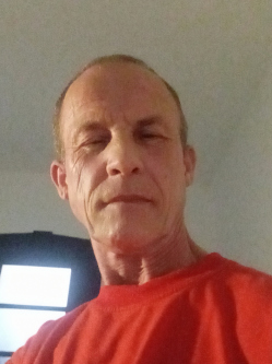 Andr�s, 55 �ves t�rskeres� f�rfi, Szentes