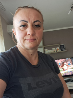 Andi, 48 �ves t�rskeres� n�, Tiszaadony
