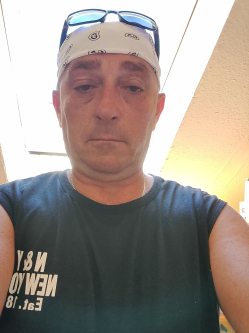 R�bert, 59 �ves t�rskeres� f�rfi, Veszpr�m