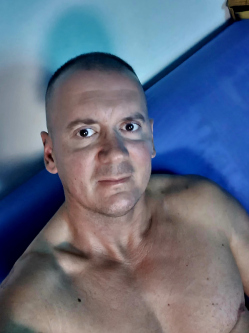 Attila, 38 �ves t�rskeres� f�rfi, H�dmez�v�s�rhely