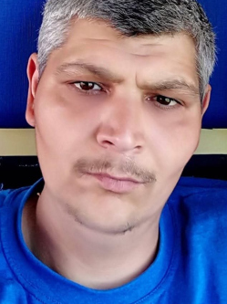 Zor�n, 43 �ves t�rskeres� f�rfi, Szerbia egy�b