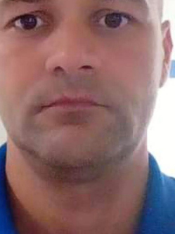 Zsolt, 40 �ves t�rskeres� f�rfi, Budapest