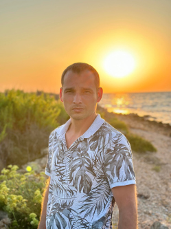 Norbert, 38 �ves t�rskeres� f�rfi, Medgyesegyh�za