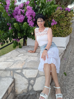 Magdolna, 62 �ves t�rskeres� n�, Kiskunf�legyh�za