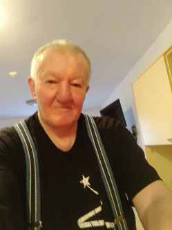J�zsef, 69 �ves t�rskeres� f�rfi, Zalaszentgr�t