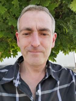 Imre, 54 �ves t�rskeres� f�rfi, Debrecen